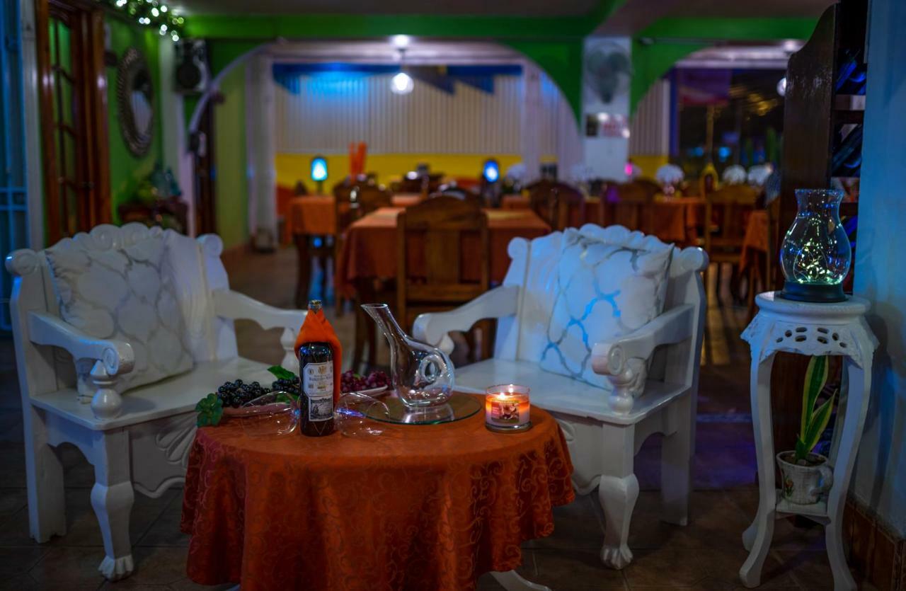 Hotel Andrea Neily Dış mekan fotoğraf