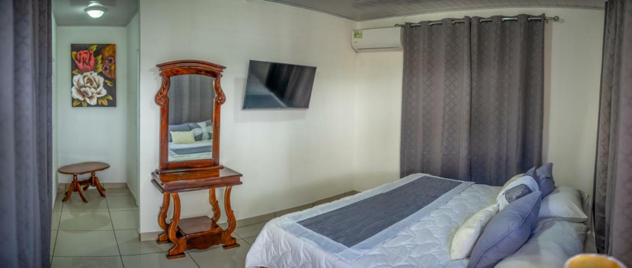 Hotel Andrea Neily Dış mekan fotoğraf