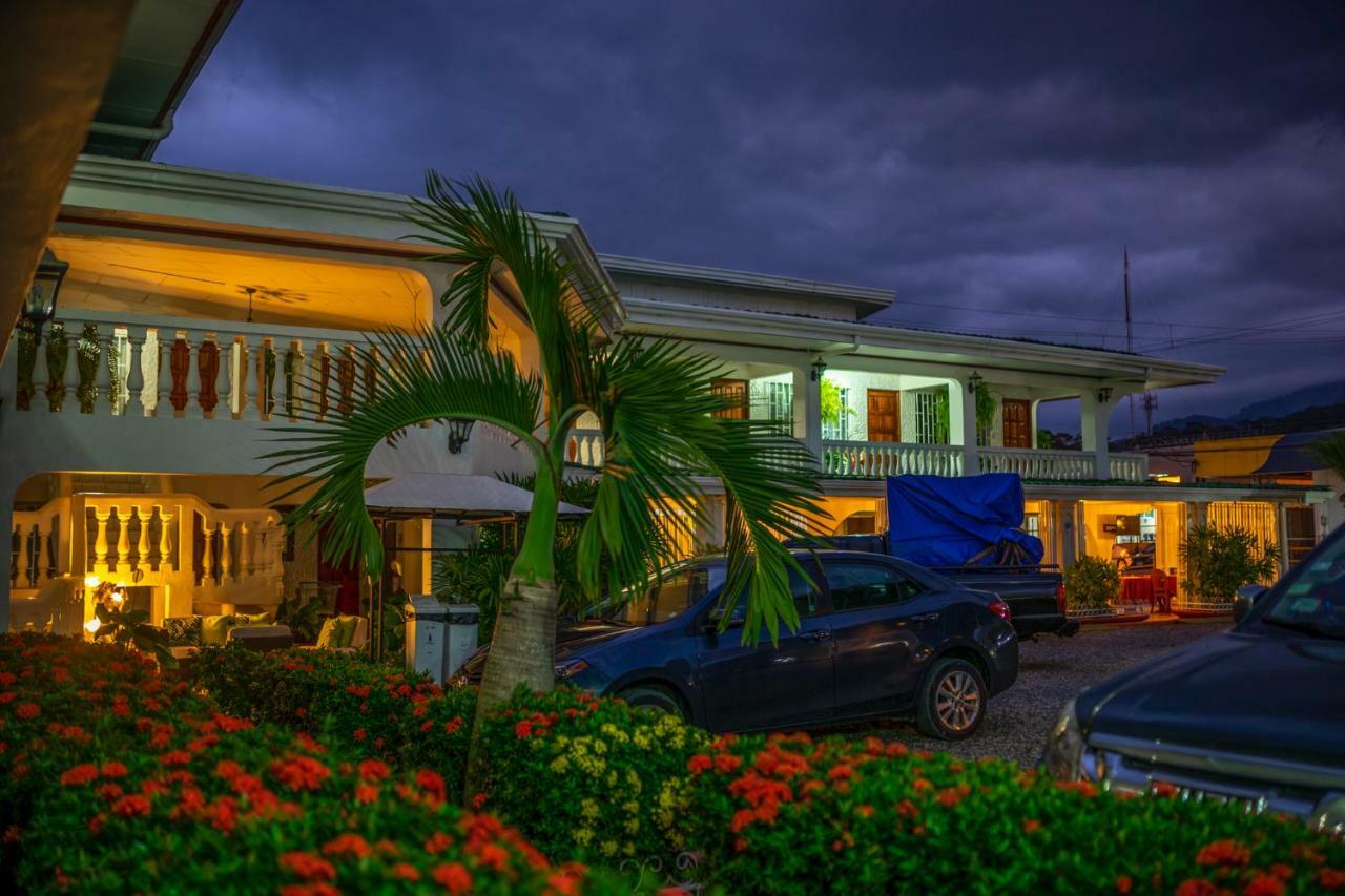 Hotel Andrea Neily Dış mekan fotoğraf